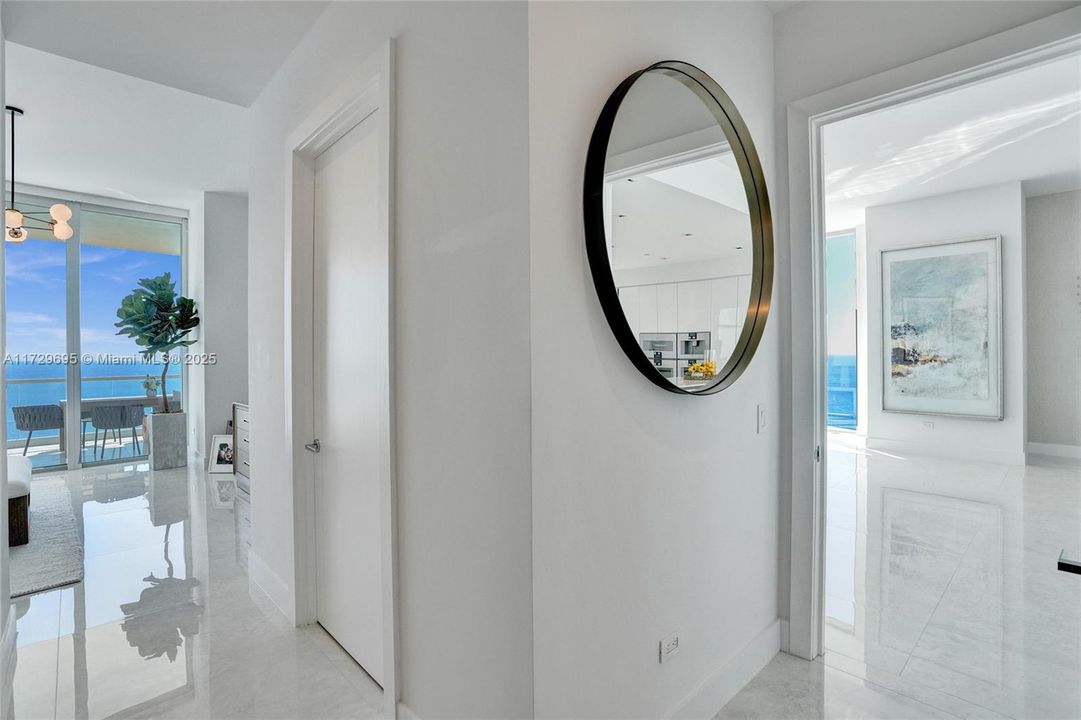 На продажу: $7,599,000 (4 спален, 5 ванн, 3252 Квадратных фут)