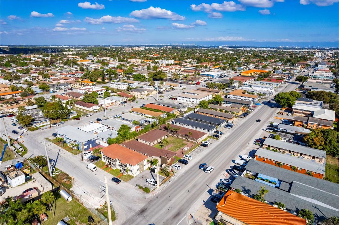 最近售出: $2,999,000 (0 贝兹, 0 浴室, 0 平方英尺)