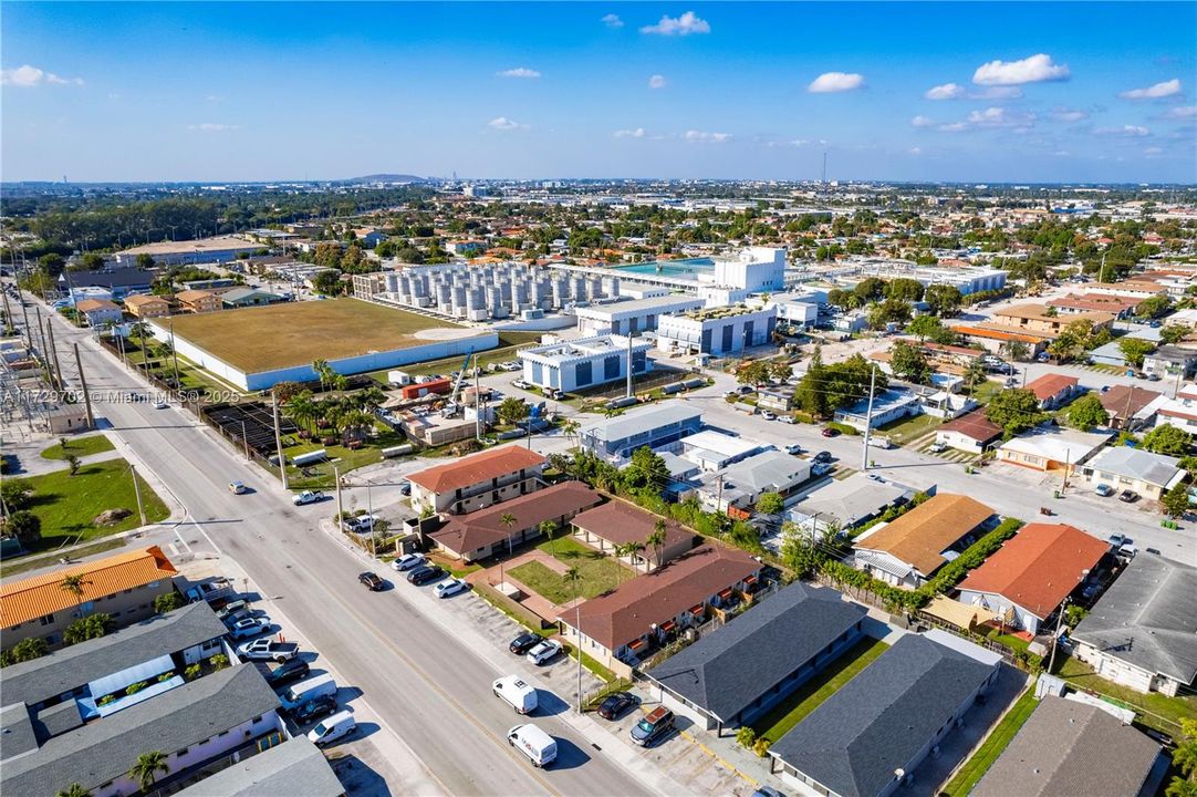 最近售出: $2,999,000 (0 贝兹, 0 浴室, 0 平方英尺)