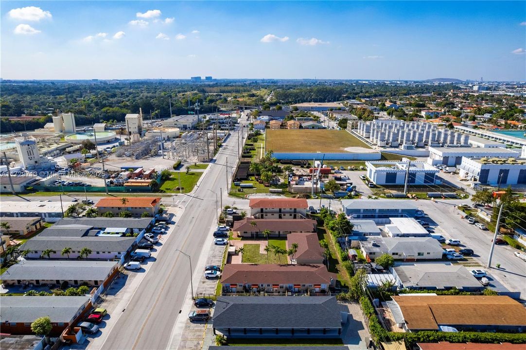 最近售出: $2,999,000 (0 贝兹, 0 浴室, 6729 平方英尺)