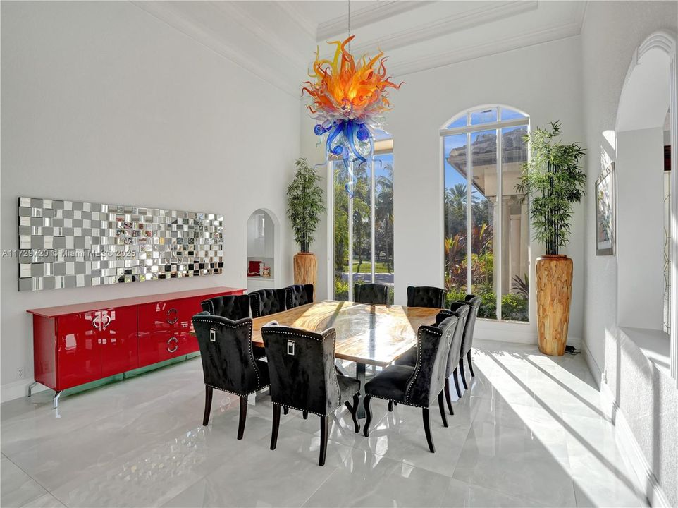 For Sale: $5,179,000 (6 beds, 6 baths, 7488 Square Feet)