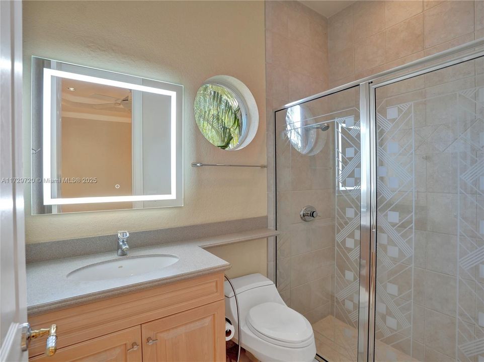 For Sale: $5,179,000 (6 beds, 6 baths, 7488 Square Feet)