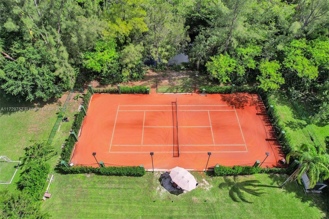 For Rent: $14,500 (4 beds, 3 baths, 5038 Square Feet)