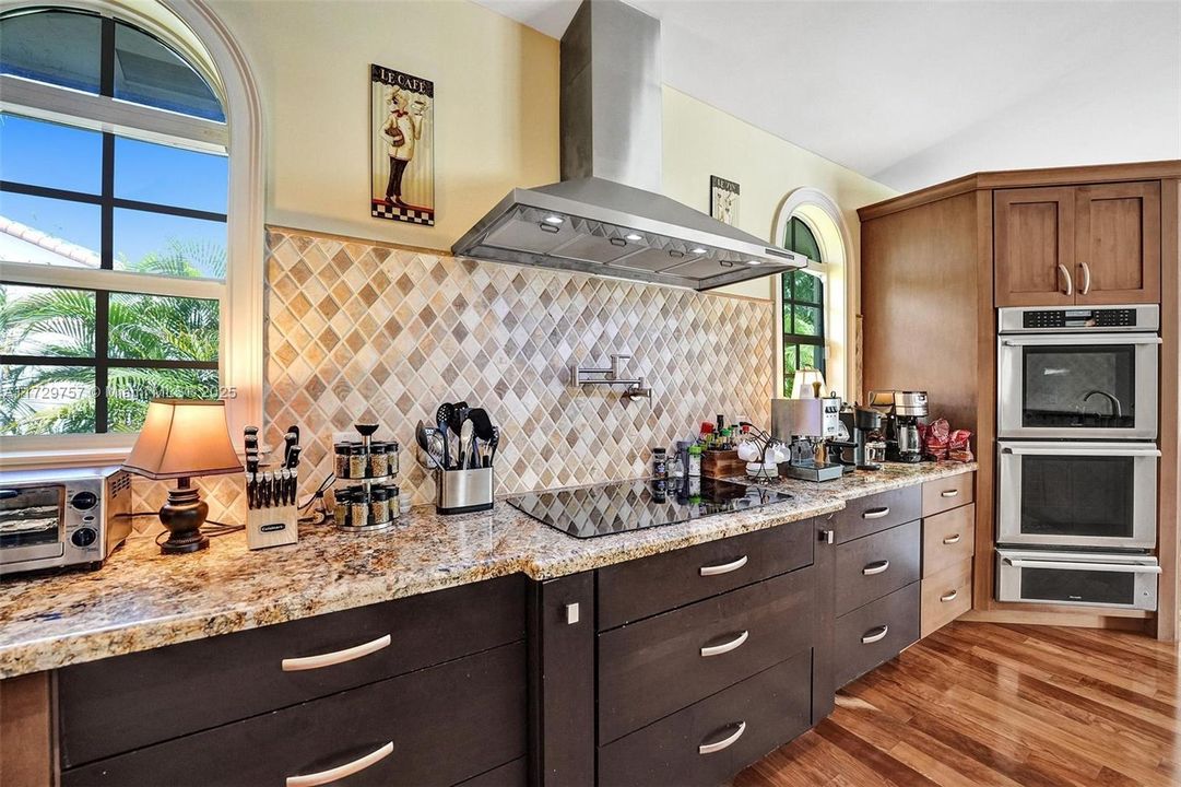 For Rent: $14,500 (4 beds, 3 baths, 5038 Square Feet)