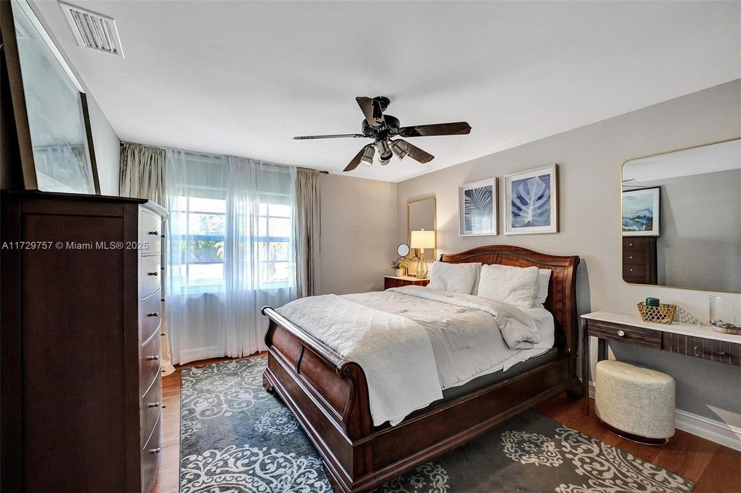 For Rent: $14,500 (4 beds, 3 baths, 5038 Square Feet)