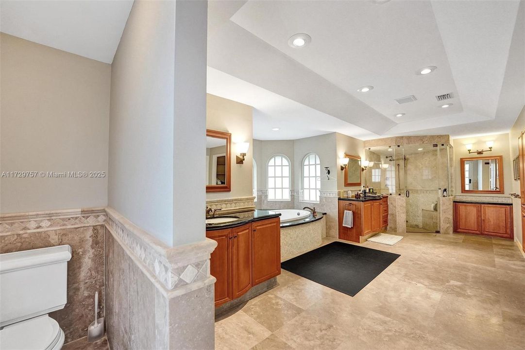 For Rent: $14,500 (4 beds, 3 baths, 5038 Square Feet)