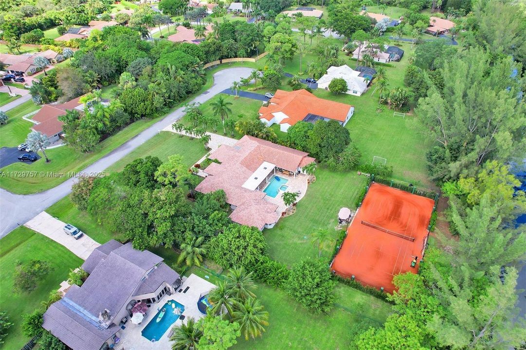 For Rent: $14,500 (4 beds, 3 baths, 5038 Square Feet)