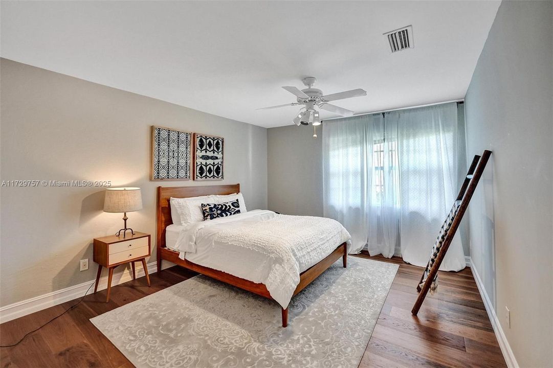 For Rent: $14,500 (4 beds, 3 baths, 5038 Square Feet)