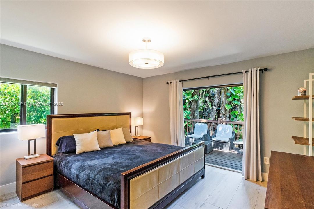 待售: $1,250,000 (4 贝兹, 3 浴室, 1774 平方英尺)