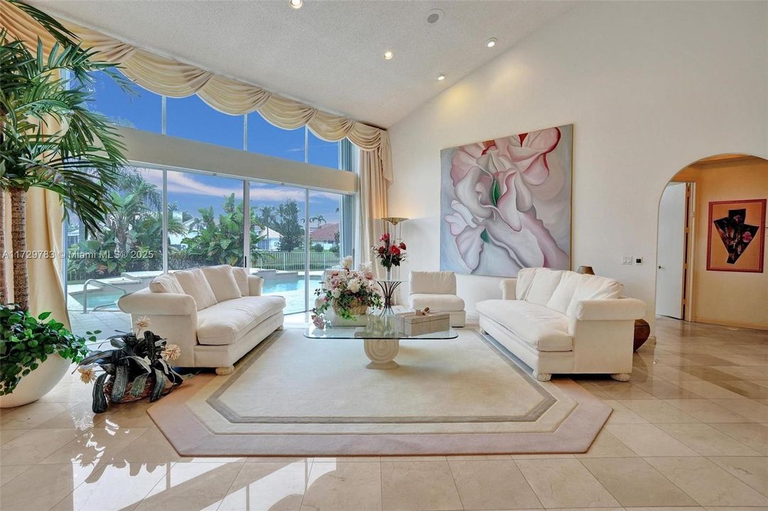 最近售出: $1,279,000 (4 贝兹, 3 浴室, 3413 平方英尺)