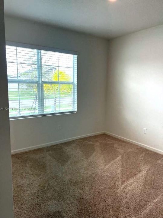 最近租的: $2,600 (4 贝兹, 2 浴室, 1934 平方英尺)