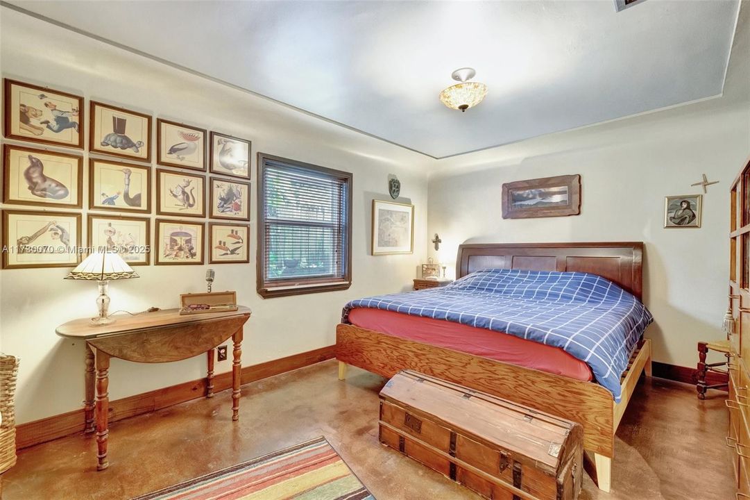 For Sale: $730,000 (3 beds, 2 baths, 1360 Square Feet)