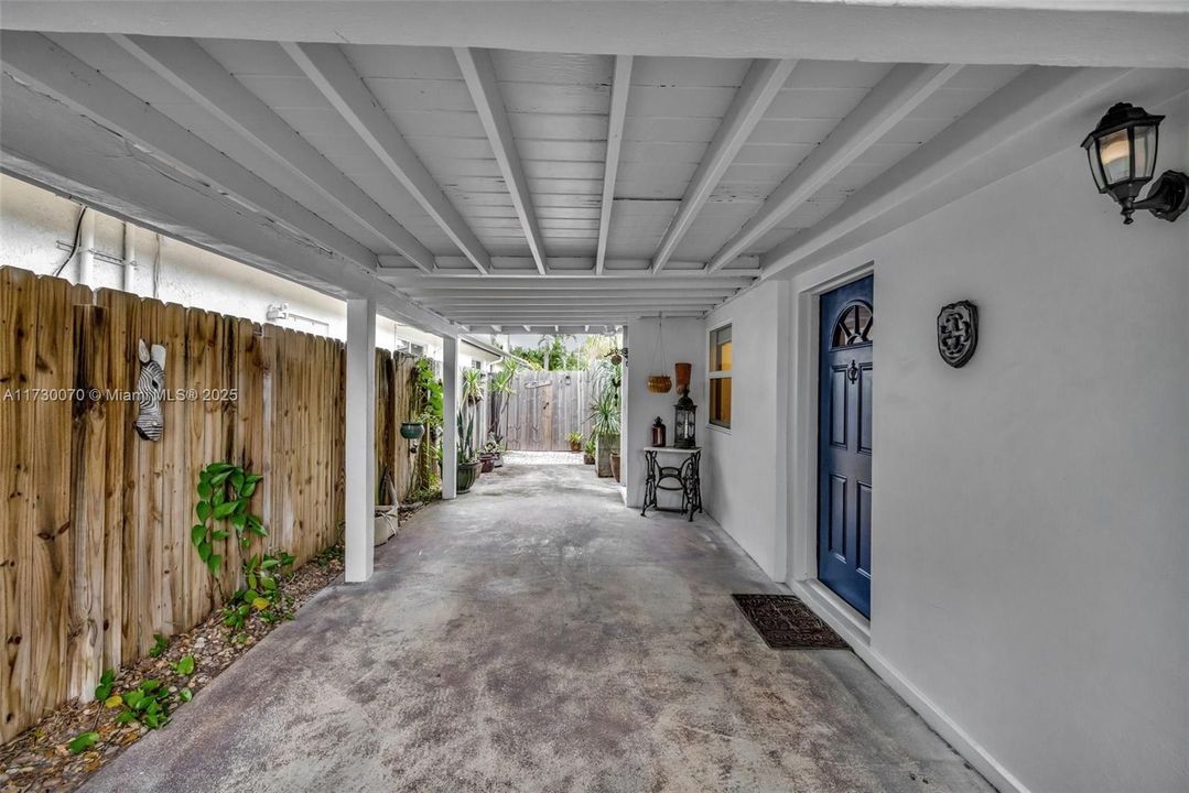 For Sale: $730,000 (3 beds, 2 baths, 1360 Square Feet)