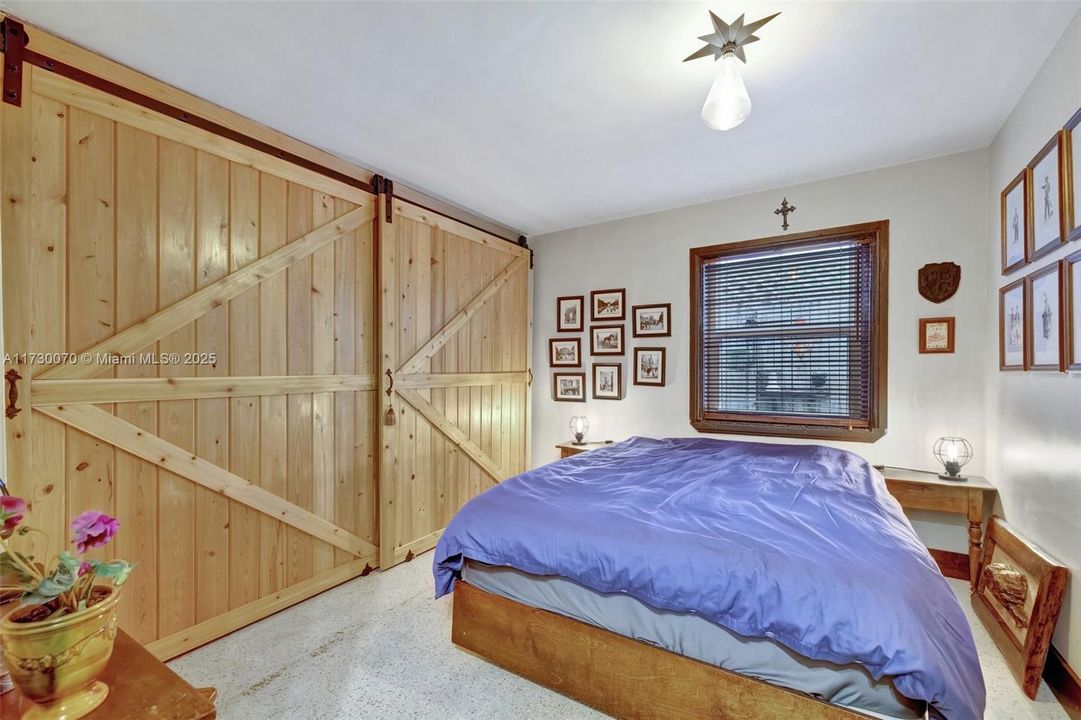 For Sale: $730,000 (3 beds, 2 baths, 1360 Square Feet)