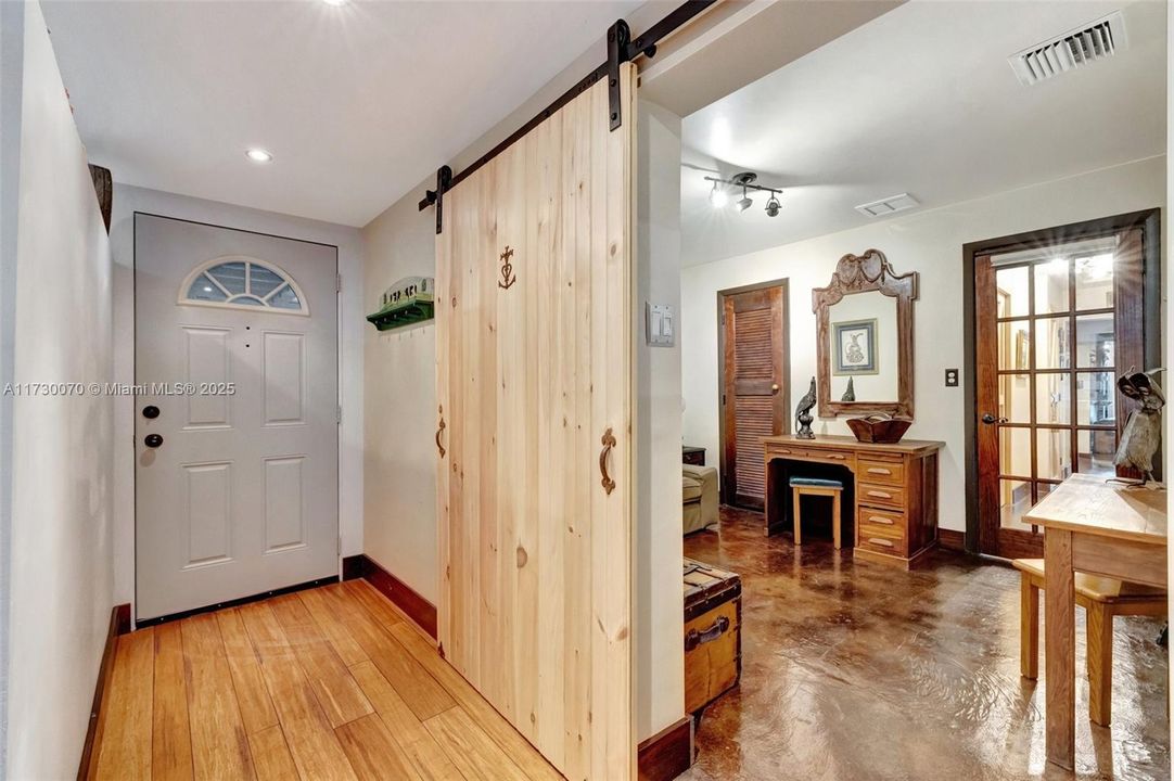 For Sale: $730,000 (3 beds, 2 baths, 1360 Square Feet)