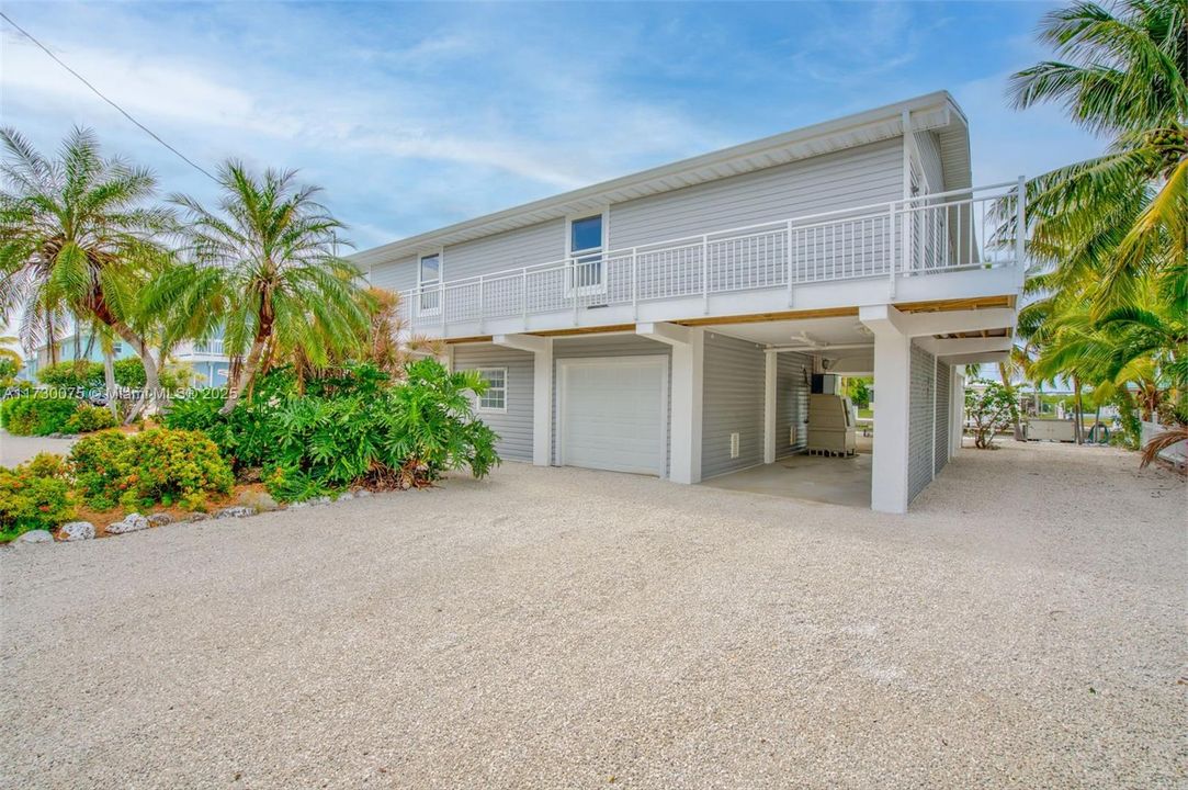 Recently Sold: $1,290,000 (3 beds, 3 baths, 2168 Square Feet)