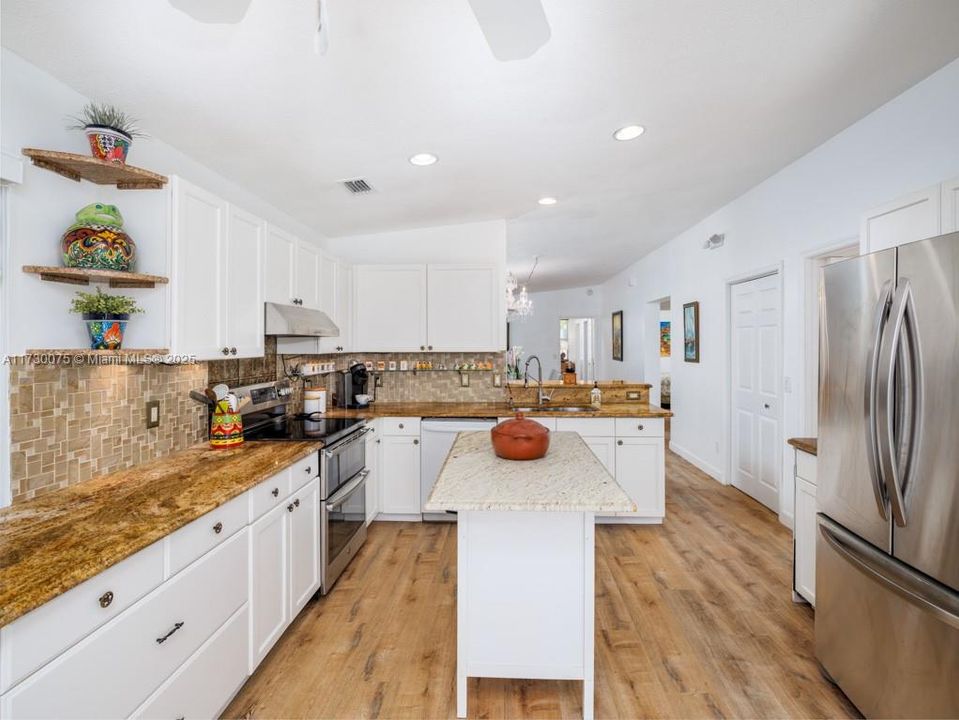 Recently Sold: $1,290,000 (3 beds, 3 baths, 2168 Square Feet)