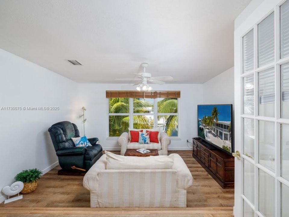 Recently Sold: $1,290,000 (3 beds, 3 baths, 2168 Square Feet)