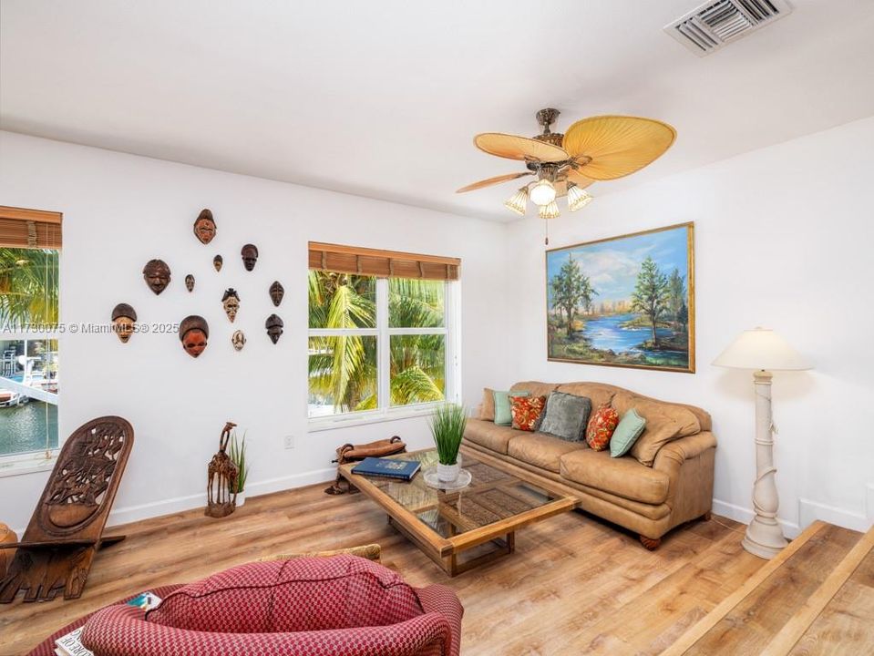 Recently Sold: $1,290,000 (3 beds, 3 baths, 2168 Square Feet)