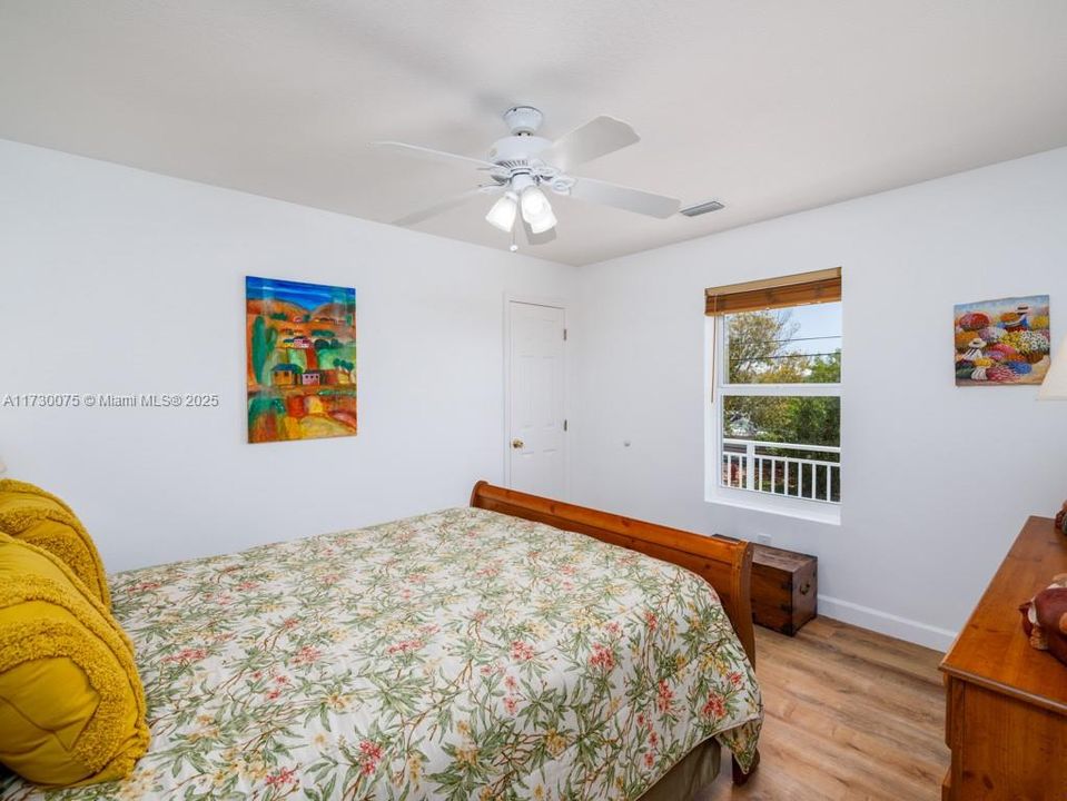 Recently Sold: $1,290,000 (3 beds, 3 baths, 2168 Square Feet)