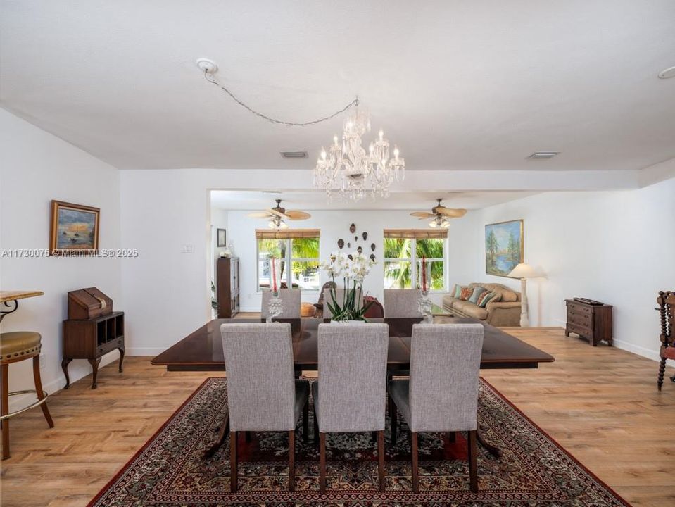 Recently Sold: $1,290,000 (3 beds, 3 baths, 2168 Square Feet)