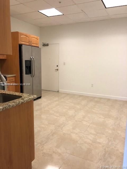 Недавно арендовано: $1,800 (0 спален, 1 ванн, 650 Квадратных фут)