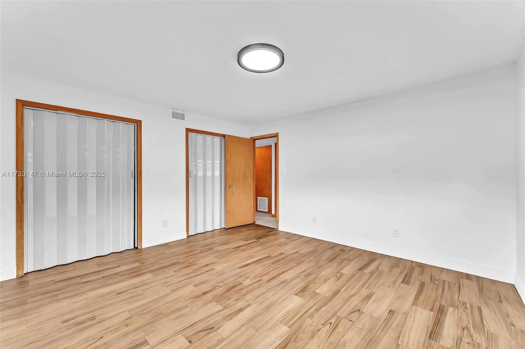 Recently Rented: $2,950 (3 beds, 3 baths, 2051 Square Feet)