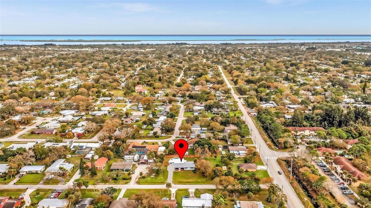 Recently Rented: $2,950 (3 beds, 3 baths, 2051 Square Feet)