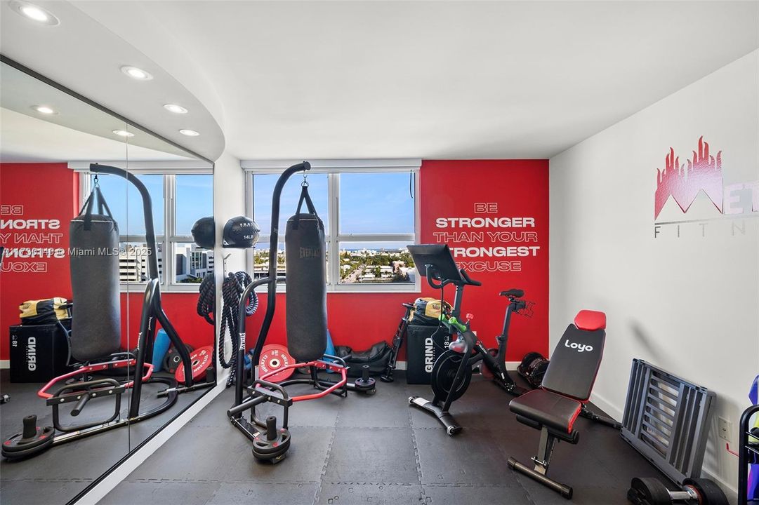 待售: $1,089,000 (2 贝兹, 2 浴室, 1078 平方英尺)