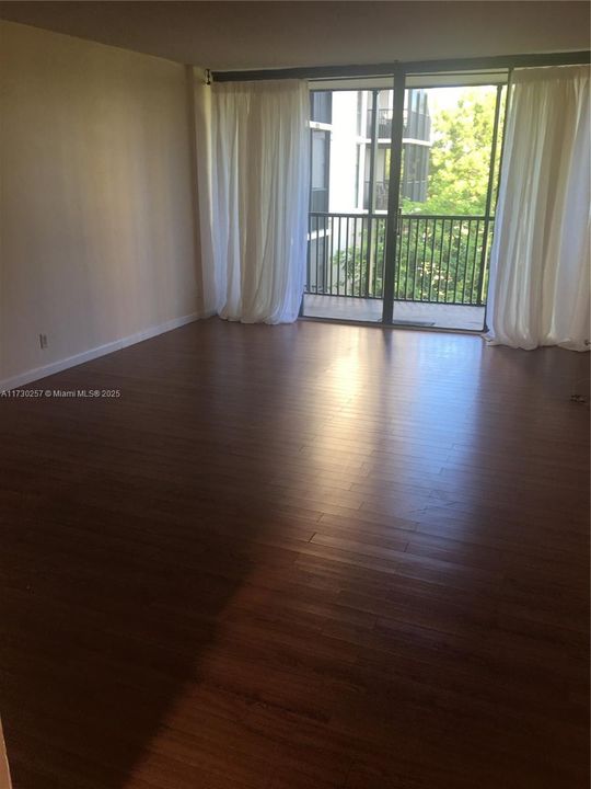 En Venta: $225,888 (1 camas, 1 baños, 730 Pies cuadrados)