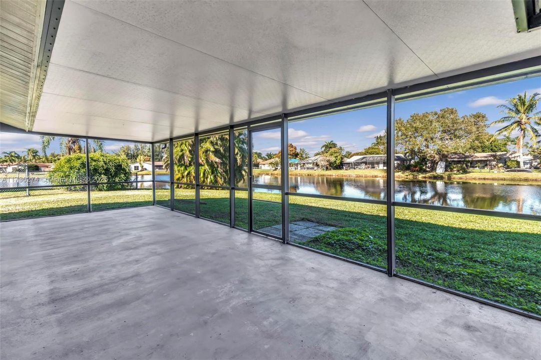 Recently Sold: $520,000 (3 beds, 2 baths, 1576 Square Feet)