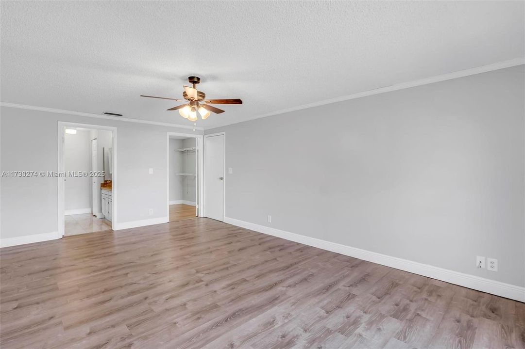 Recently Sold: $520,000 (3 beds, 2 baths, 1576 Square Feet)