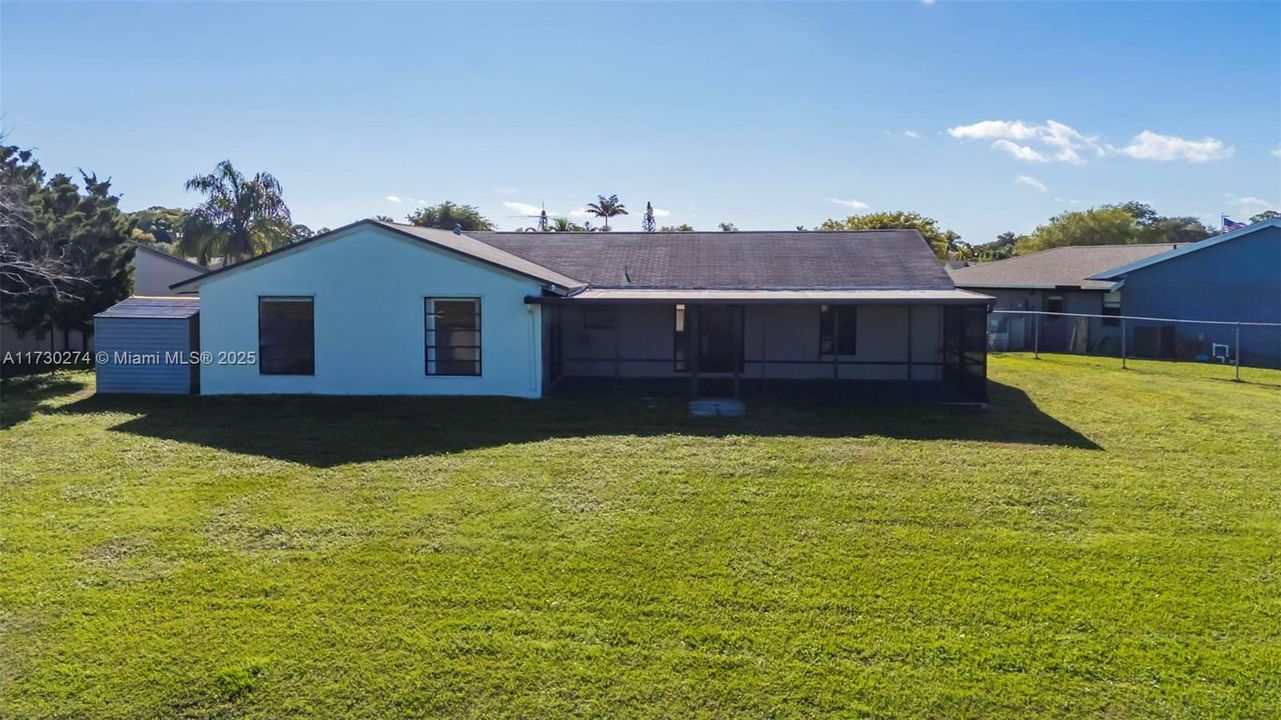 Recently Sold: $520,000 (3 beds, 2 baths, 1576 Square Feet)