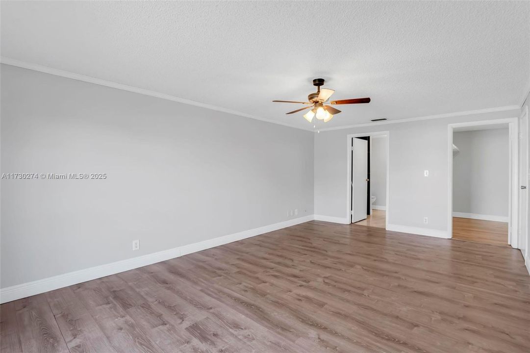 Recently Sold: $520,000 (3 beds, 2 baths, 1576 Square Feet)