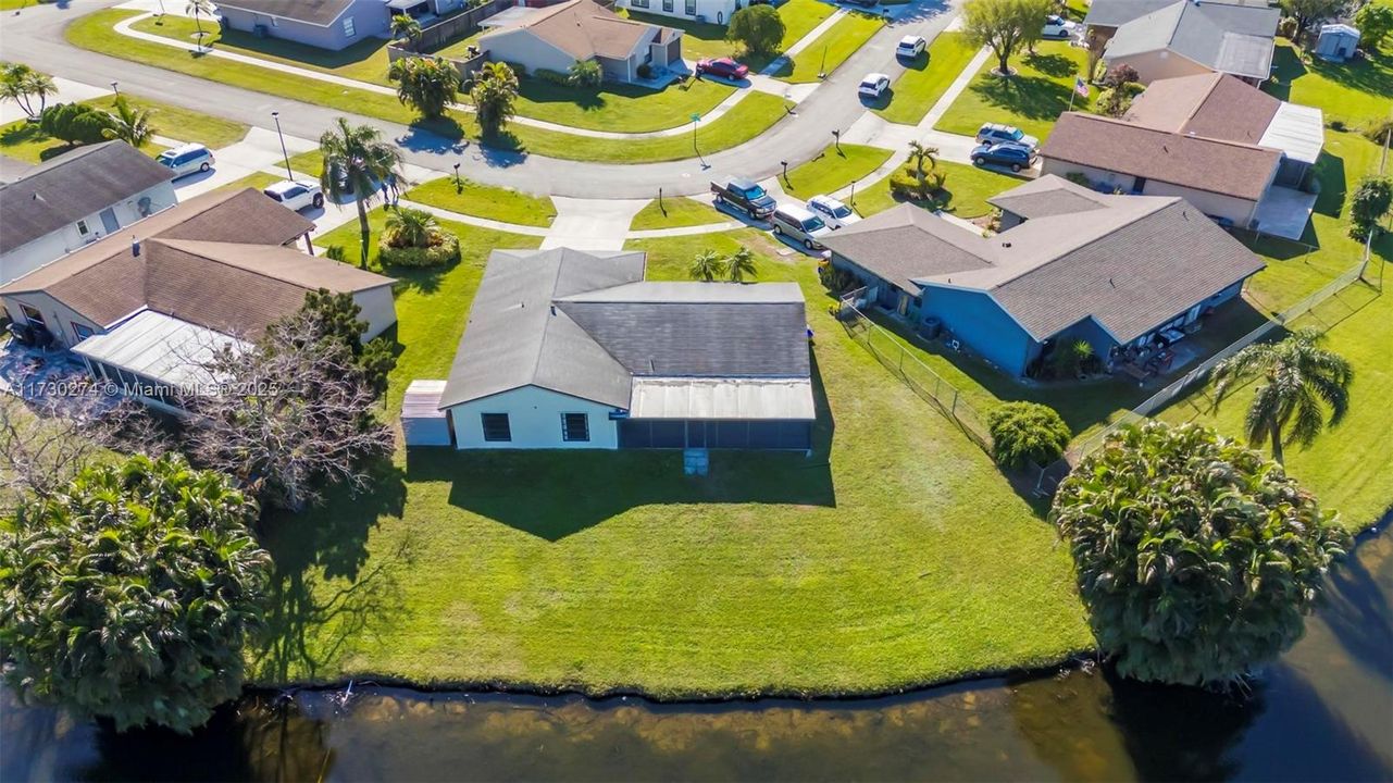 Recently Sold: $520,000 (3 beds, 2 baths, 1576 Square Feet)