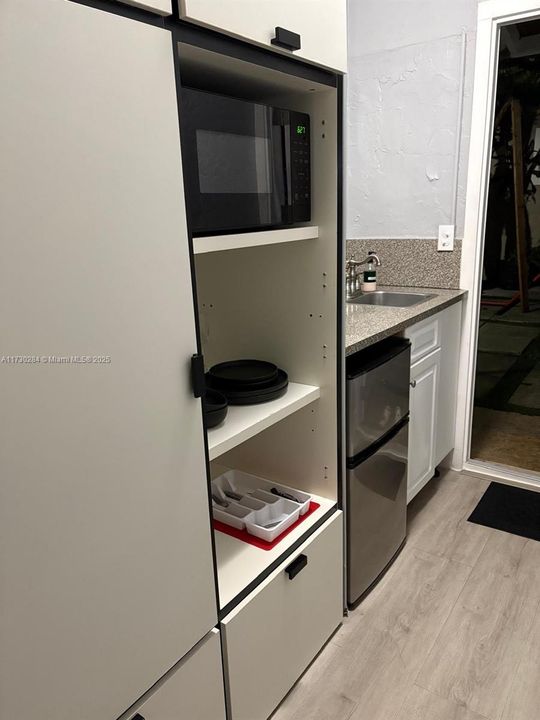 Recently Rented: $1,200 (1 beds, 1 baths, 0 Square Feet)