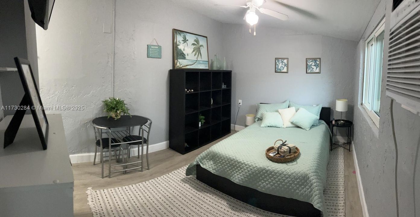 Recently Rented: $1,200 (1 beds, 1 baths, 0 Square Feet)