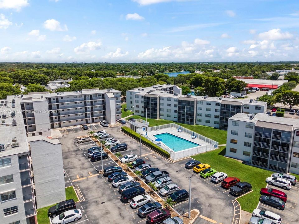 Recently Rented: $2,200 (2 beds, 2 baths, 1135 Square Feet)