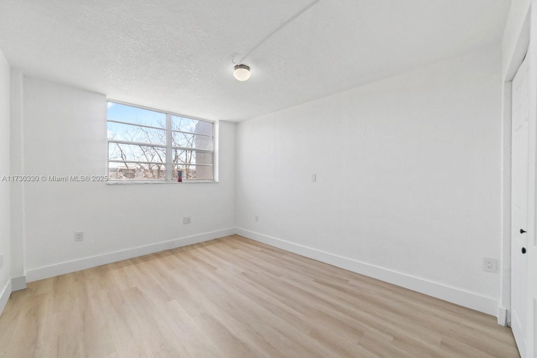 Recently Rented: $2,200 (2 beds, 2 baths, 1135 Square Feet)