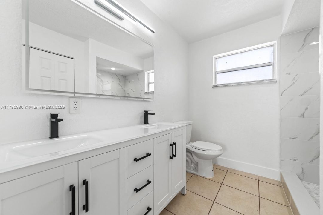 Recently Rented: $2,200 (2 beds, 2 baths, 1135 Square Feet)