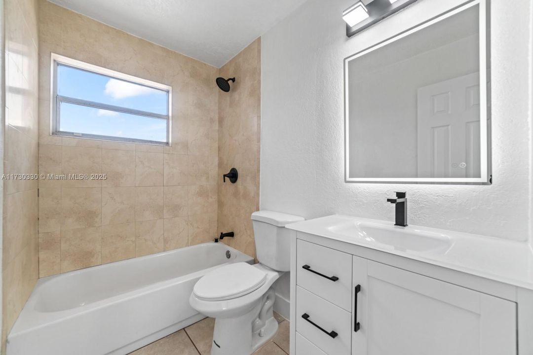 Recently Rented: $2,200 (2 beds, 2 baths, 1135 Square Feet)