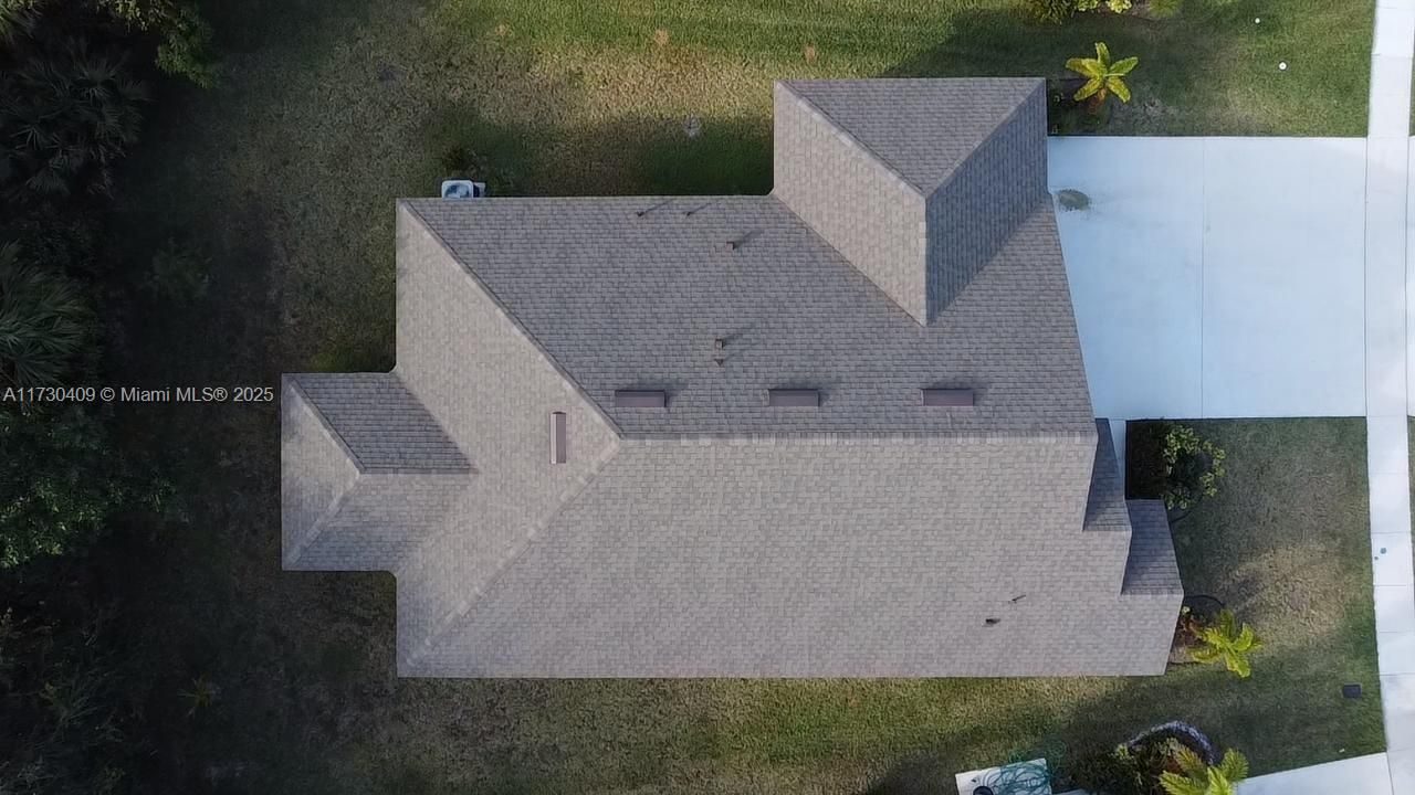 Active With Contract: $385,000 (3 beds, 2 baths, 0 Square Feet)