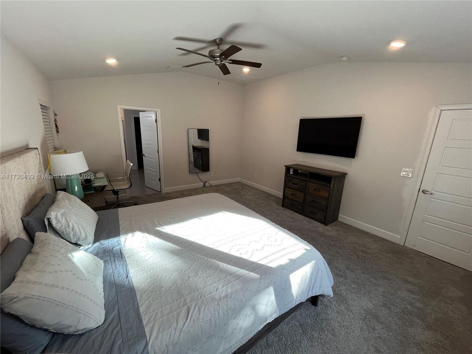 Active With Contract: $385,000 (3 beds, 2 baths, 0 Square Feet)