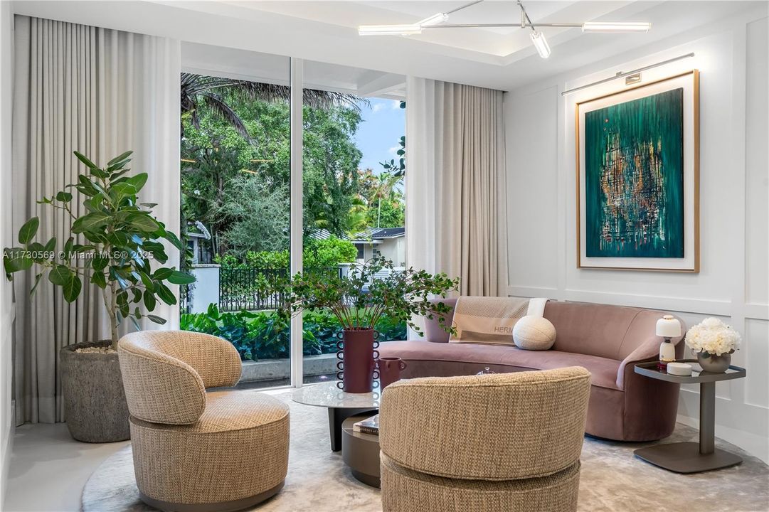 Vendido Recientemente: $6,595,000 (6 camas, 6 baños, 6026 Pies cuadrados)