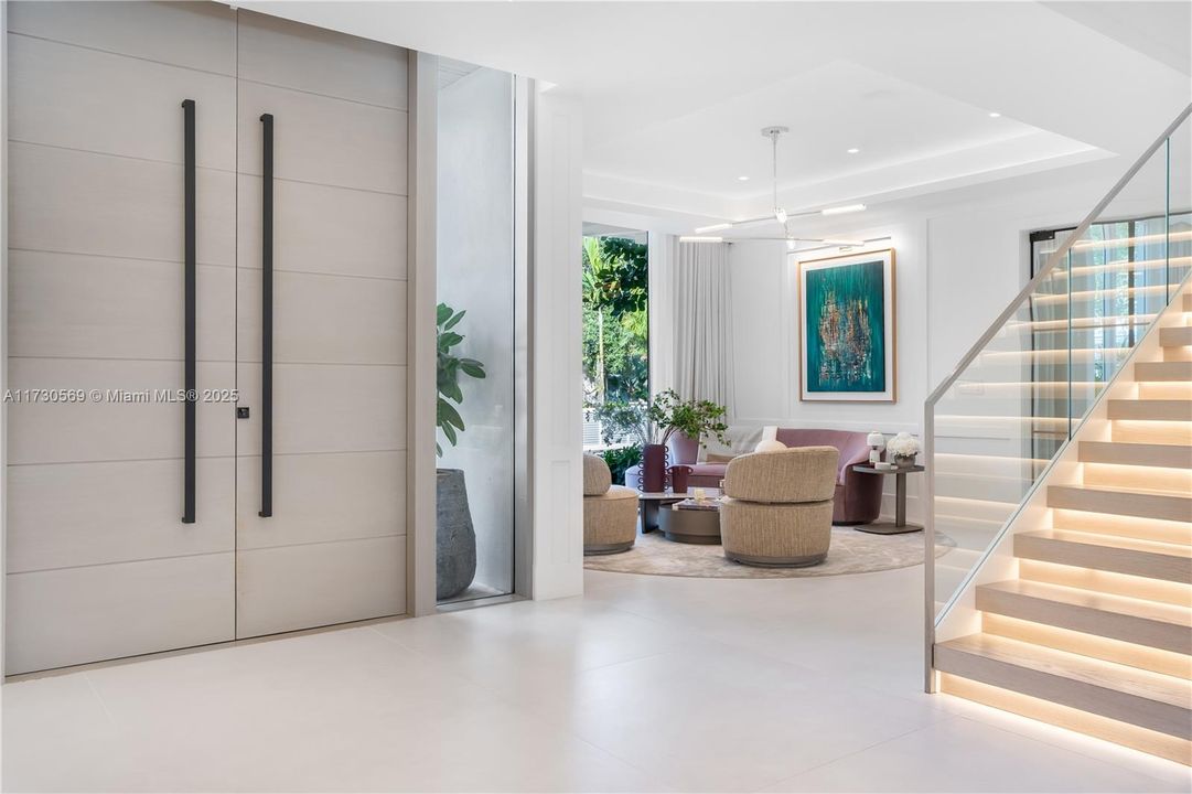 Vendido Recientemente: $6,595,000 (6 camas, 6 baños, 6026 Pies cuadrados)