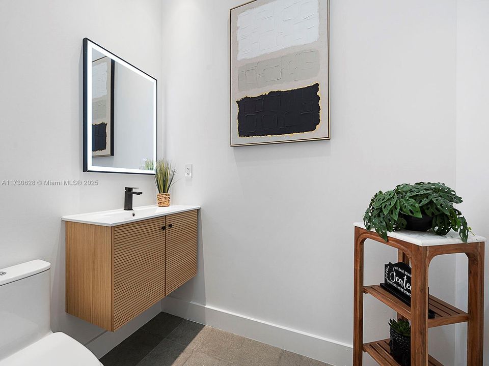 Recently Sold: $1,695,000 (5 beds, 6 baths, 4287 Square Feet)