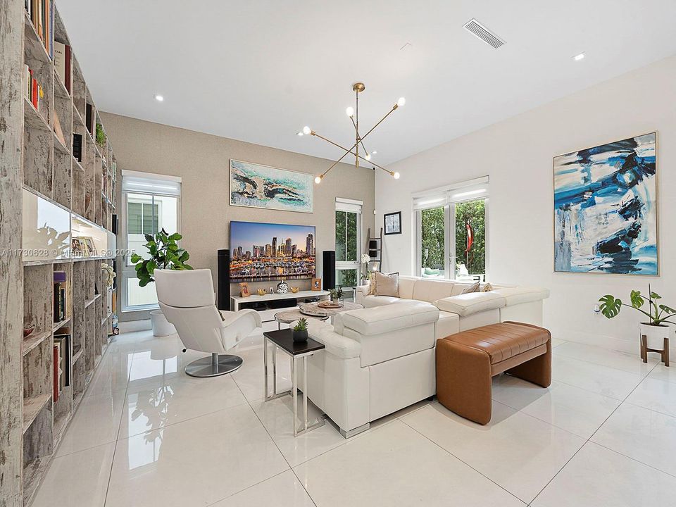 Recently Sold: $1,695,000 (5 beds, 6 baths, 4287 Square Feet)