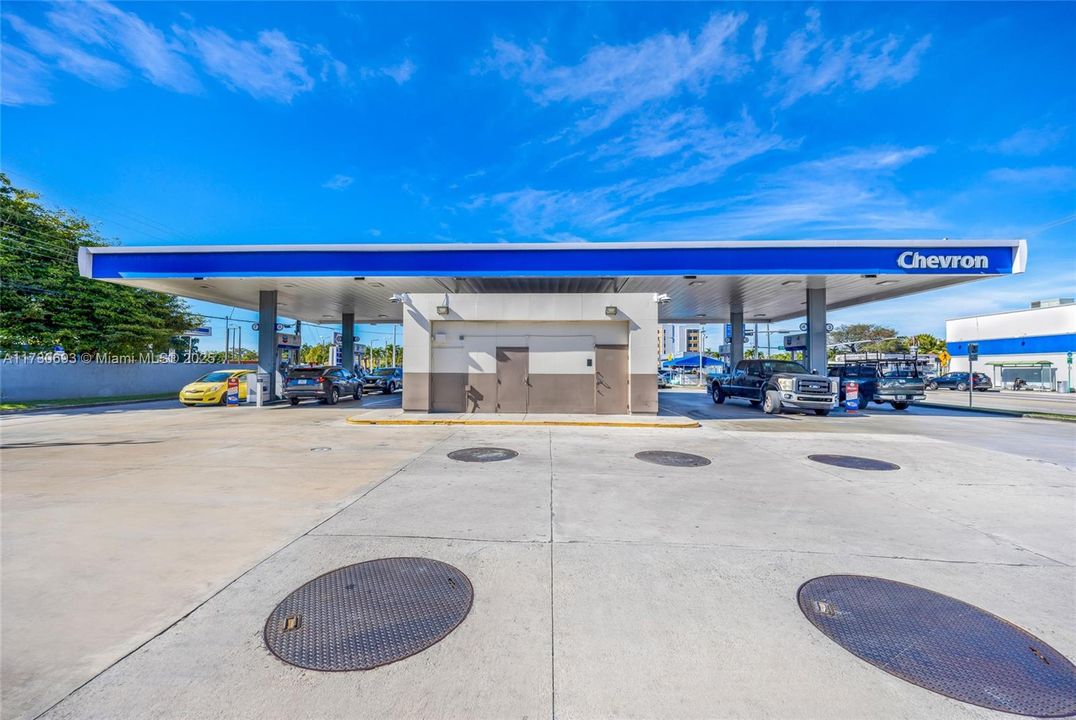 Vendido Recientemente: $6,500,000 (0 camas, 0 baños, 0 Pies cuadrados)