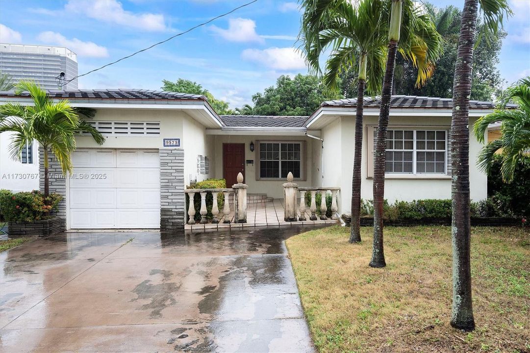 For Sale: $1,499,000 (3 beds, 2 baths, 1682 Square Feet)
