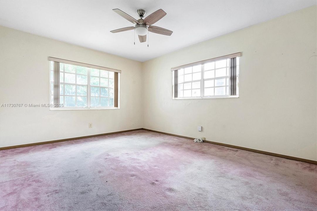 For Sale: $1,499,000 (3 beds, 2 baths, 1682 Square Feet)